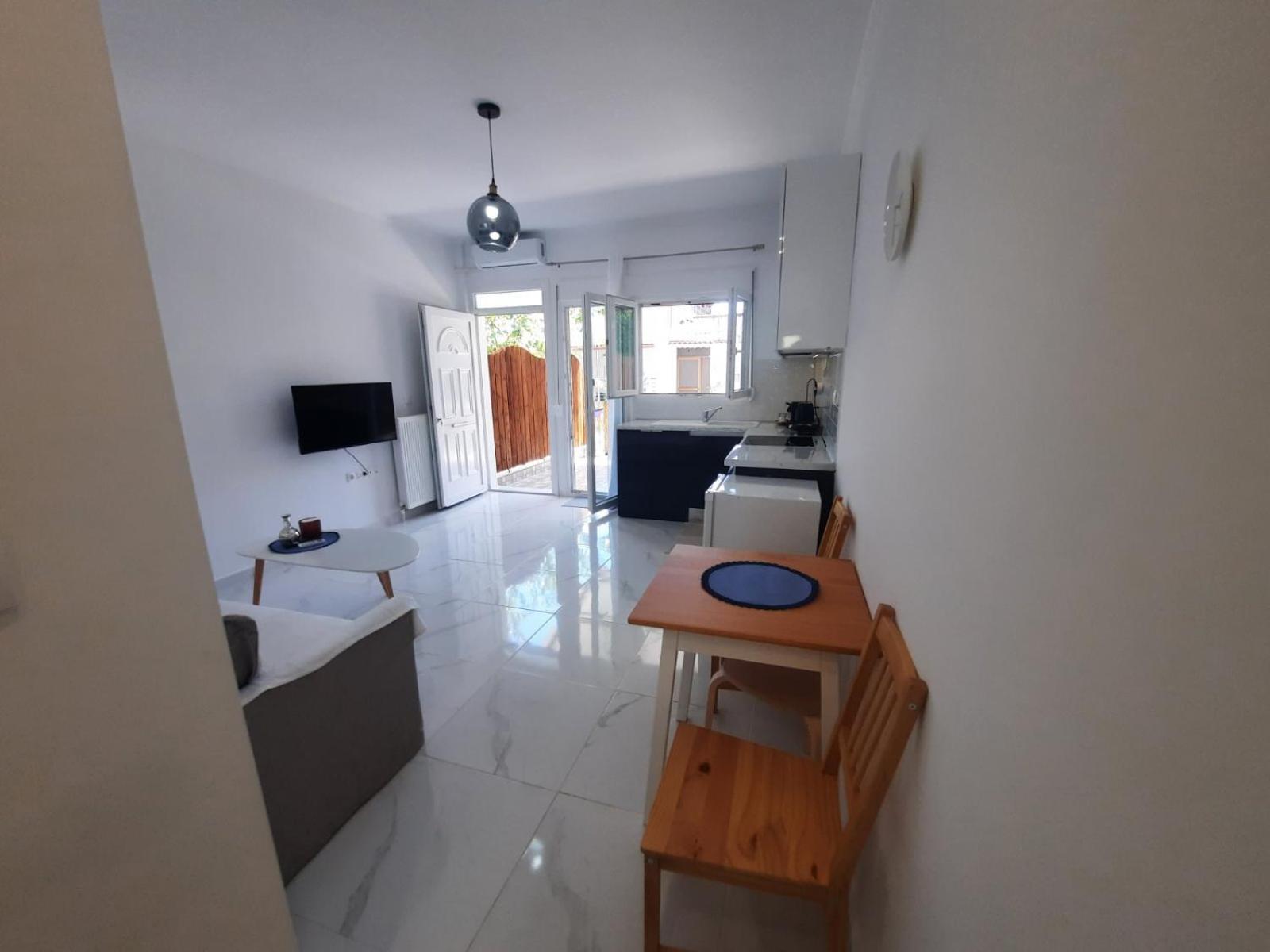 House B Diavata, Thessaloniki Apartment Luaran gambar