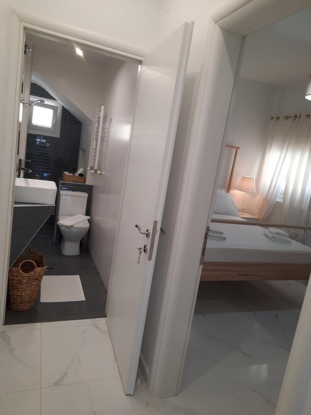 House B Diavata, Thessaloniki Apartment Luaran gambar
